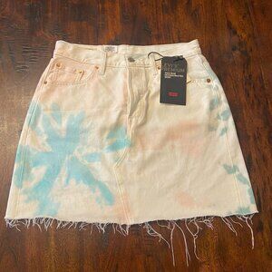 Levi’s premium high-rise deconstructed skirt Tie dye denim in size 29 (NWT)
